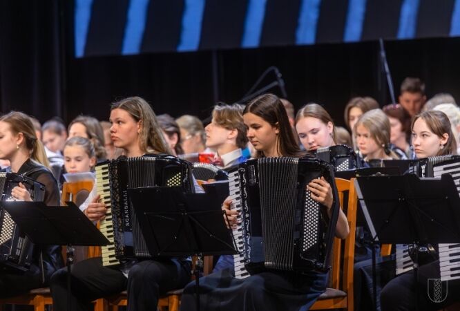 Akordeona mūzikas koncerts "Skan akordeons"